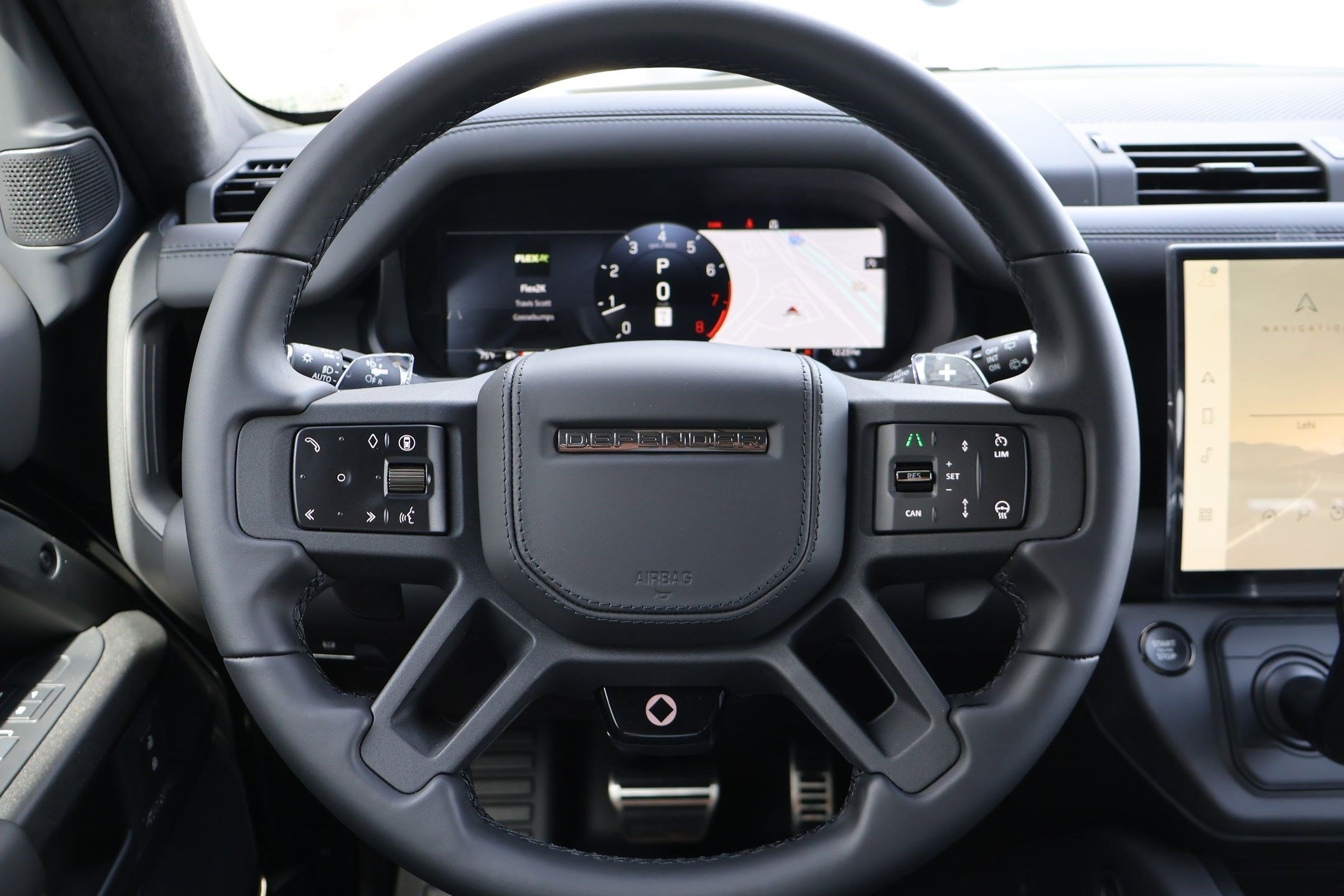 New 2026 Narvik Black LAND ROVER P635 OCTA Black image 12