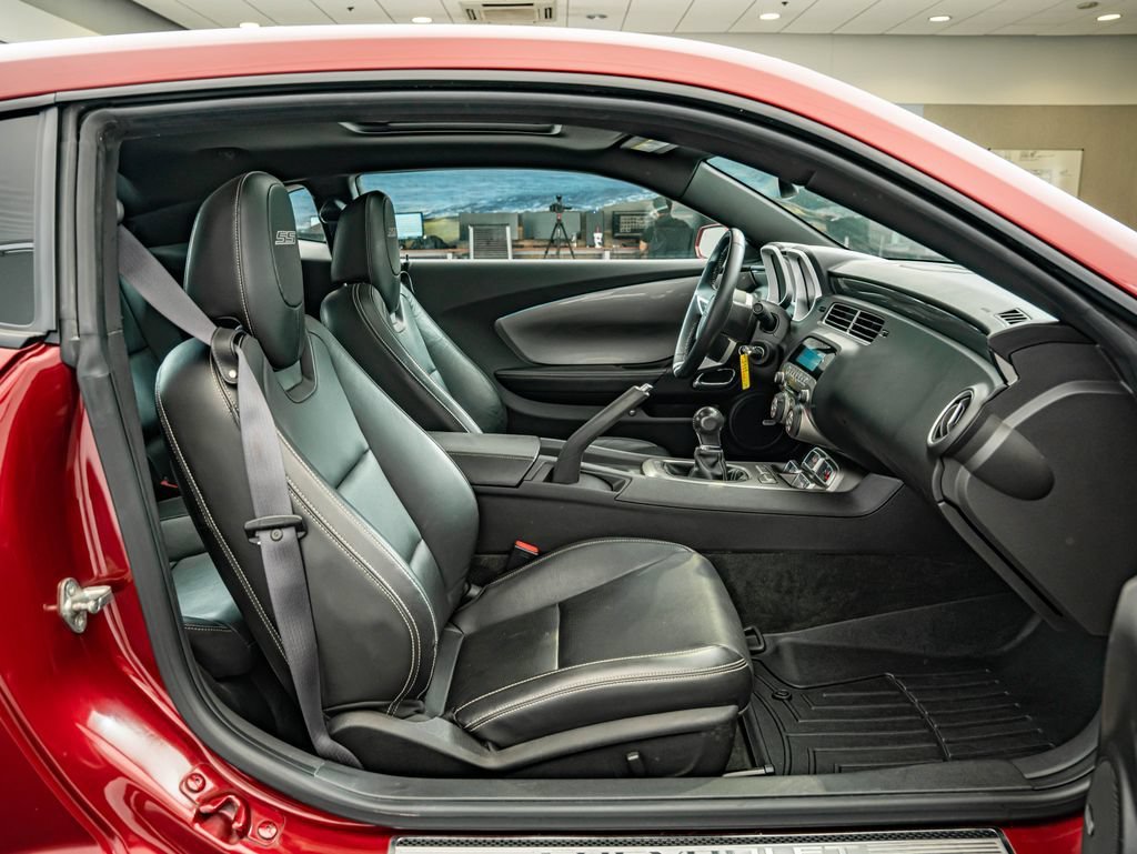Used 2010 Red Jewel Tintcoat Chevrolet SS image 37