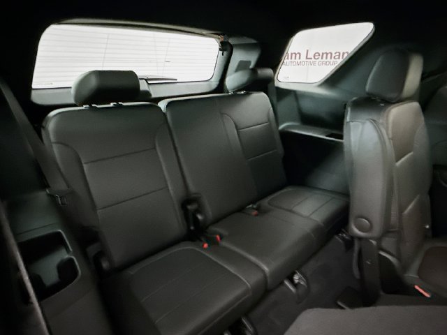 Used 2023 Red Chevrolet High Country image 30