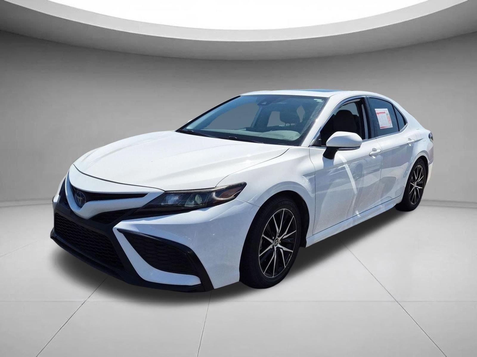 Used 2023 Ice Cap Toyota Hybrid SE image 1