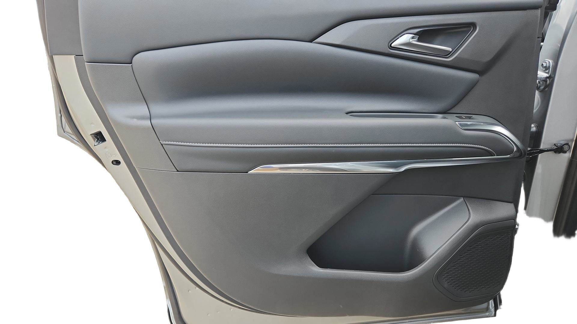 2026 Chevrolet Traverse LT - Photo 26