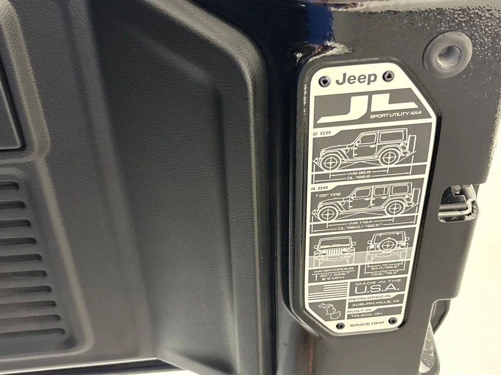Used 2022 Black Jeep Rubicon image 21