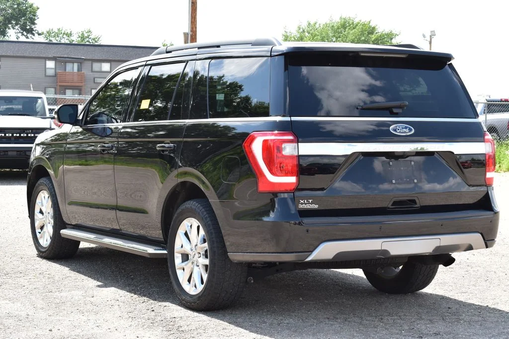 Used 2020 Agate Black Metallic Ford XLT image 6