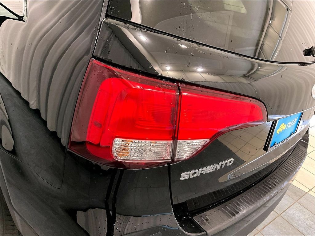Used 2014 Ebony Black Kia EX image 33