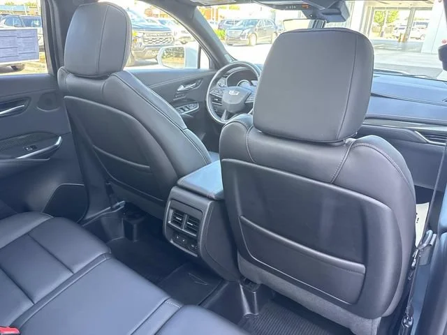 Used 2019 CRYSTAL WHITE TRICOAT Cadillac AWD Sport image 54