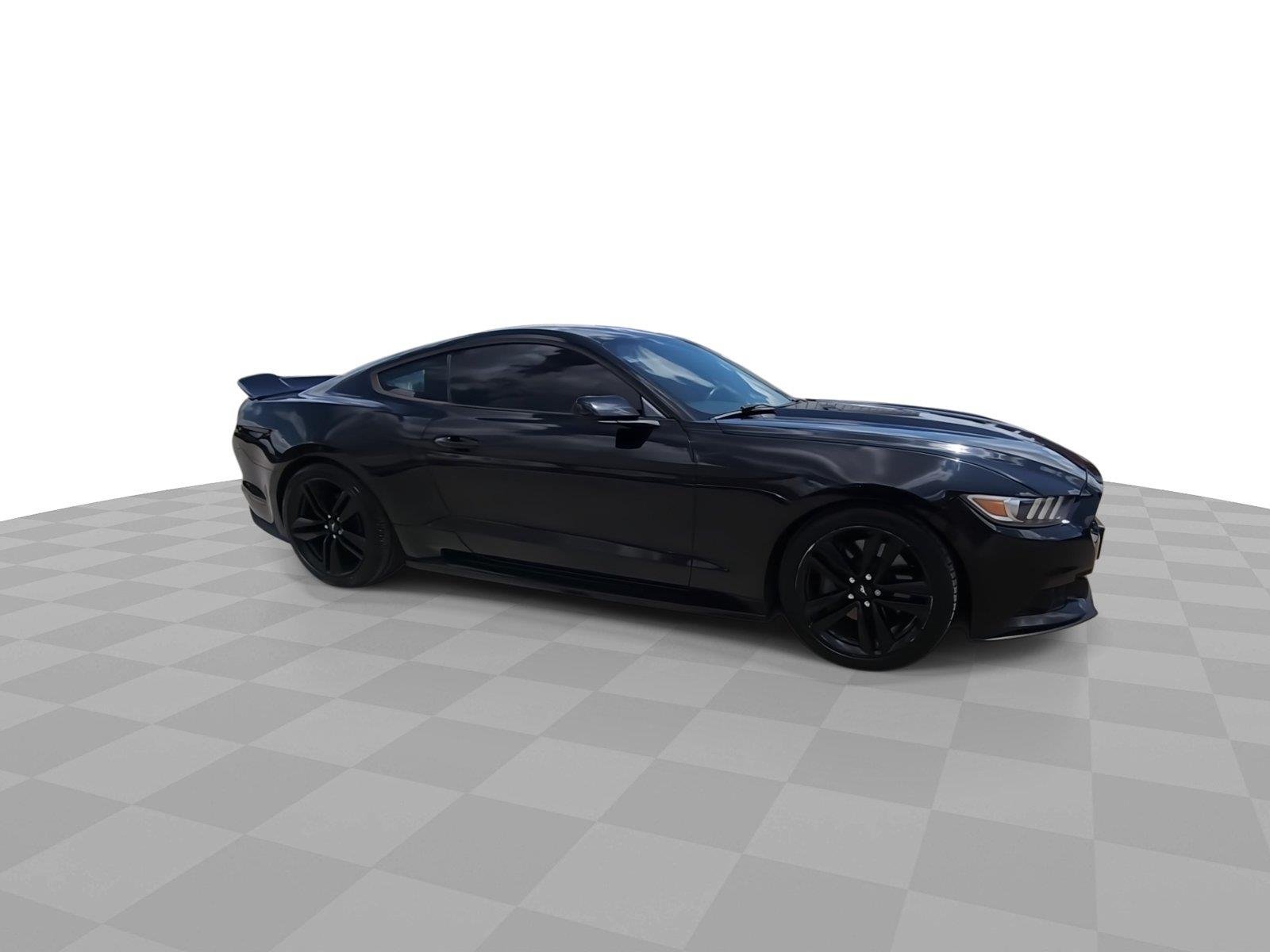 Used 2016  Ford EcoBoost image 2