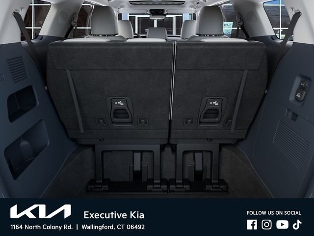 New 2027 Silver Kia  image 19