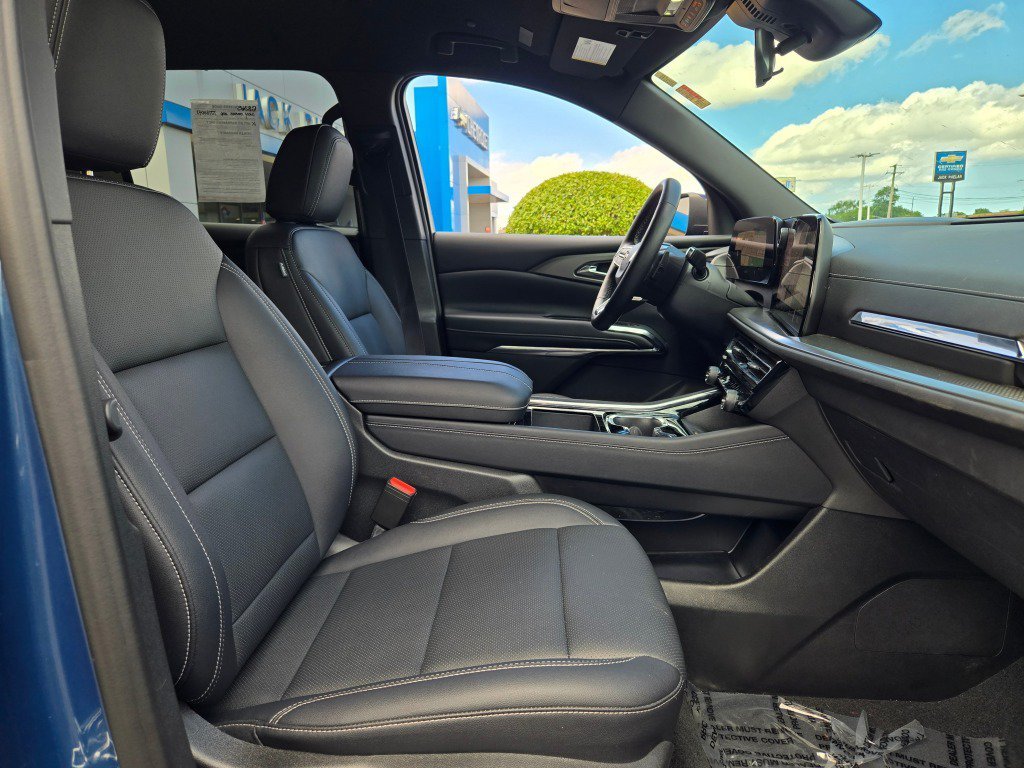 2026 Chevrolet Traverse LT - Photo 6