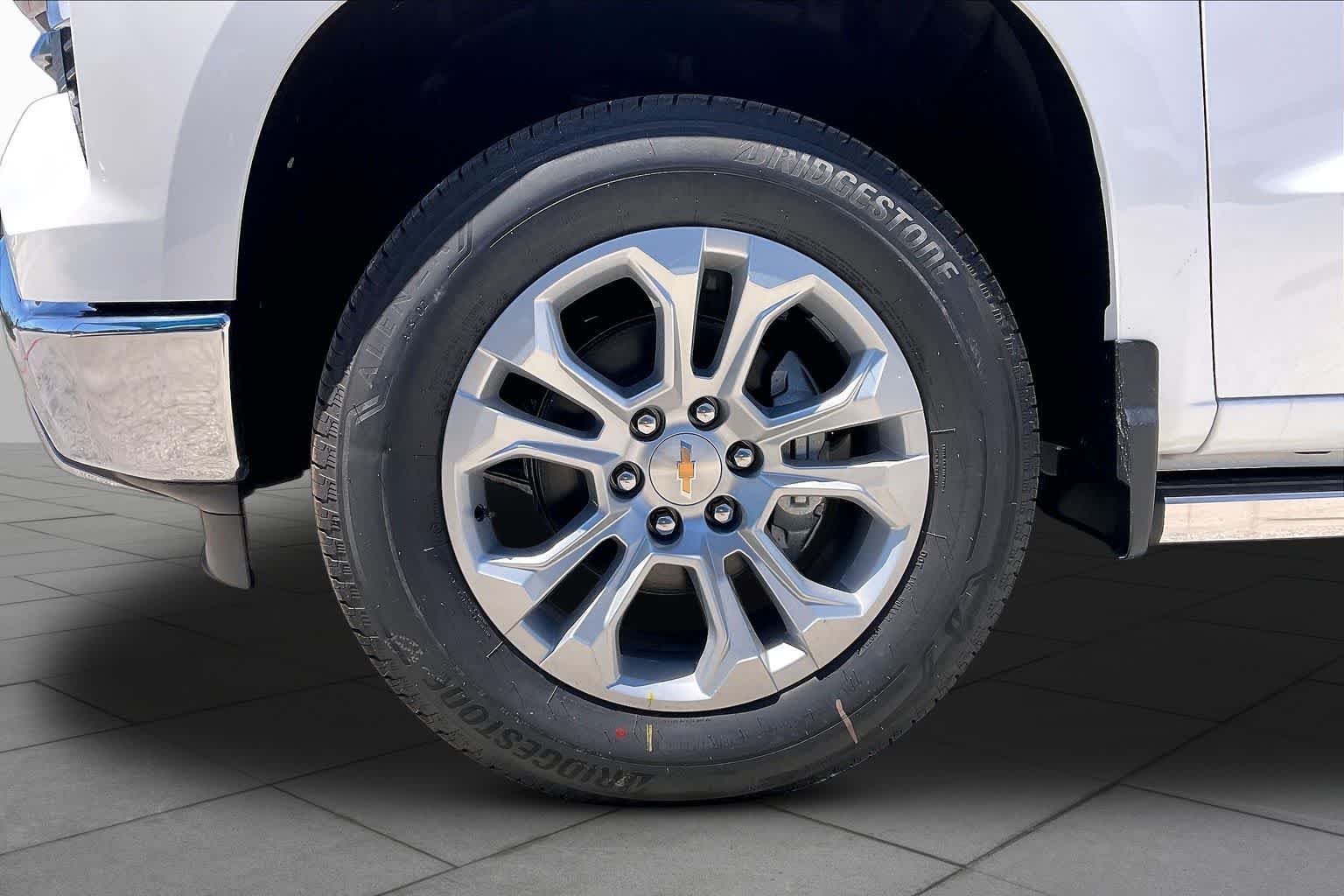 New 2026 Summit White Chevrolet LTZ image 11