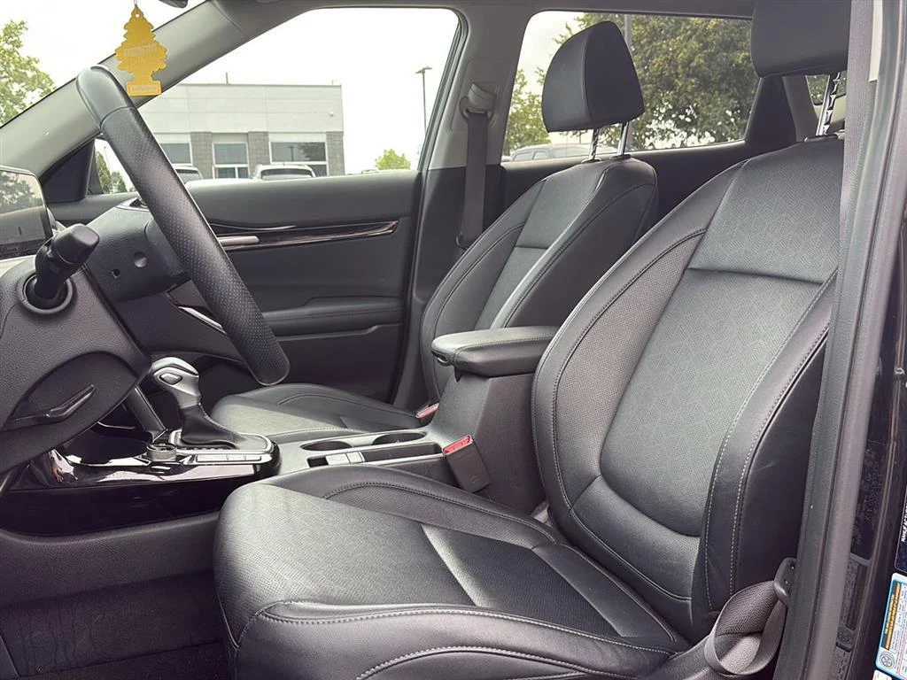 Used 2024 Fusion Black Kia SX image 7