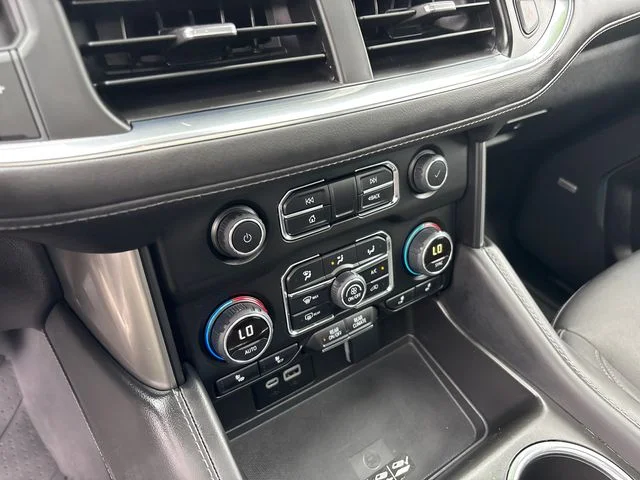 Used 2023 White Chevrolet LT image 19