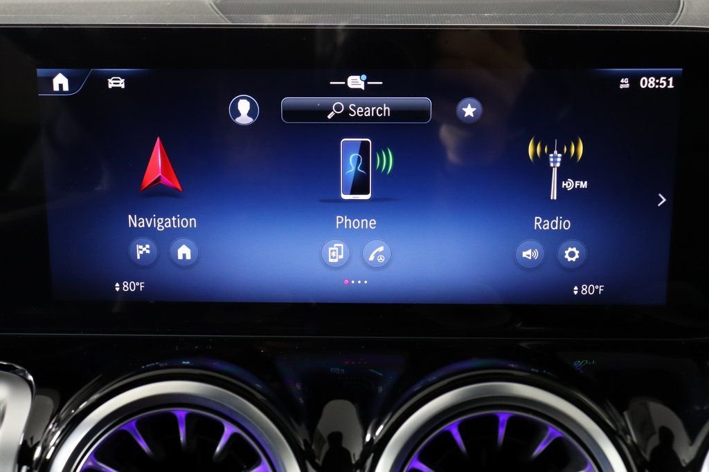 Used 2025 Black Mercedes-Benz GLB 250 image 4