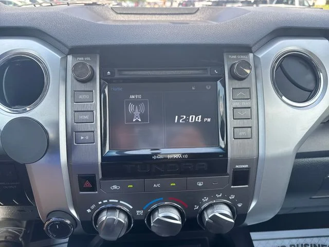 Used 2016  Toyota SR5 image 23