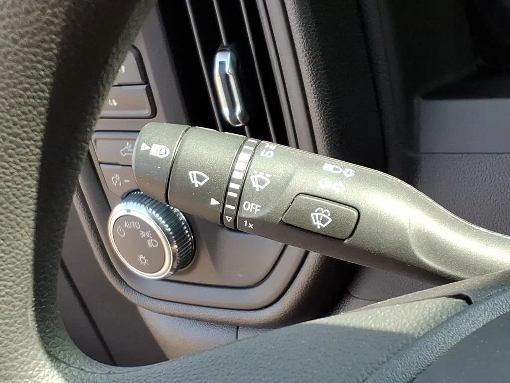 2026 GMC Sierra 3500HD Pro - Photo 13