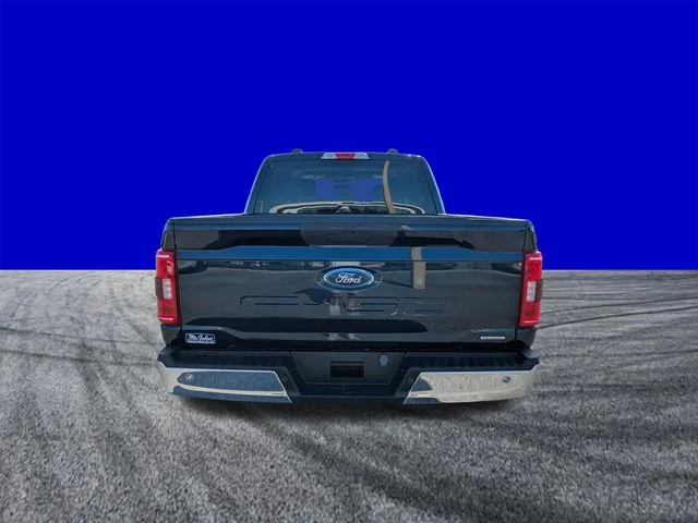 Certified Used 2023 Blue Metallic Ford XLT image 5