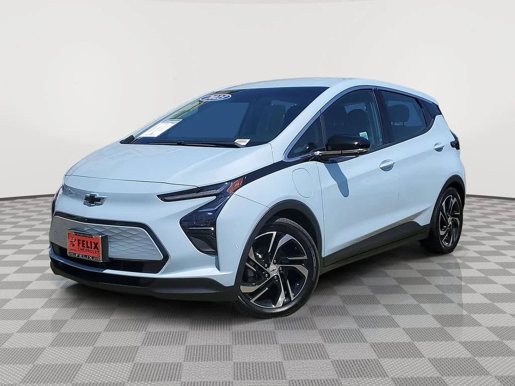 Used 2023 Chevrolet Bolt EV 2LT with VIN 1G1FX6S03P4168457 for sale in Los Angeles, CA