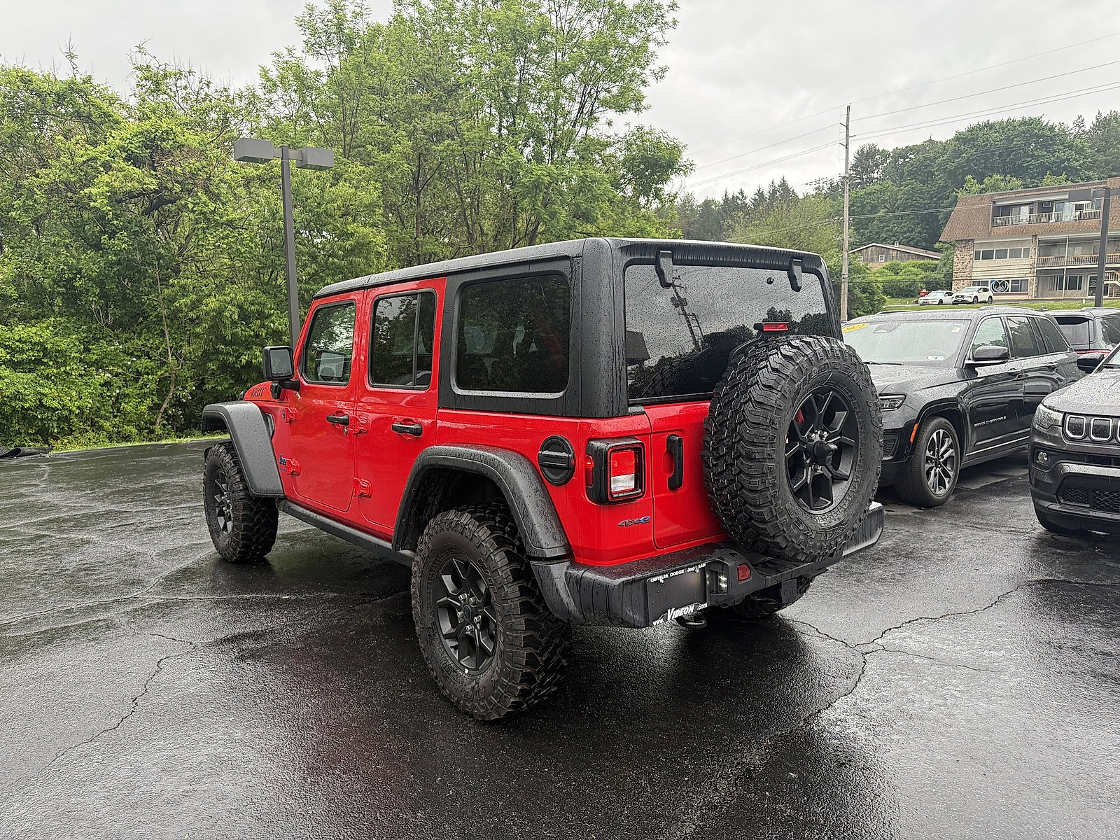Certified Used 2025 Firecracker Red Clearcoat Jeep Willys image 4