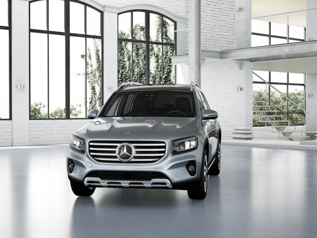 Used 2026 Silver Mercedes-Benz GLB 250 image 42