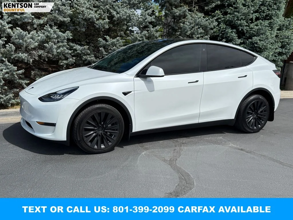 2023 Tesla Model Y Long Range Dual Motor All-Wheel Drive's photo
