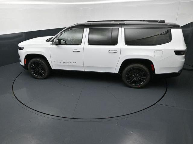 New 2026 Bright White Clear-Coat Exterior Paint Jeep Grand Wagoneer image 15