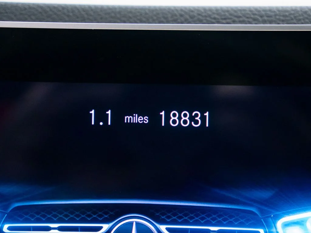 Used 2022 Gray Mercedes-Benz GLE 350 image 21