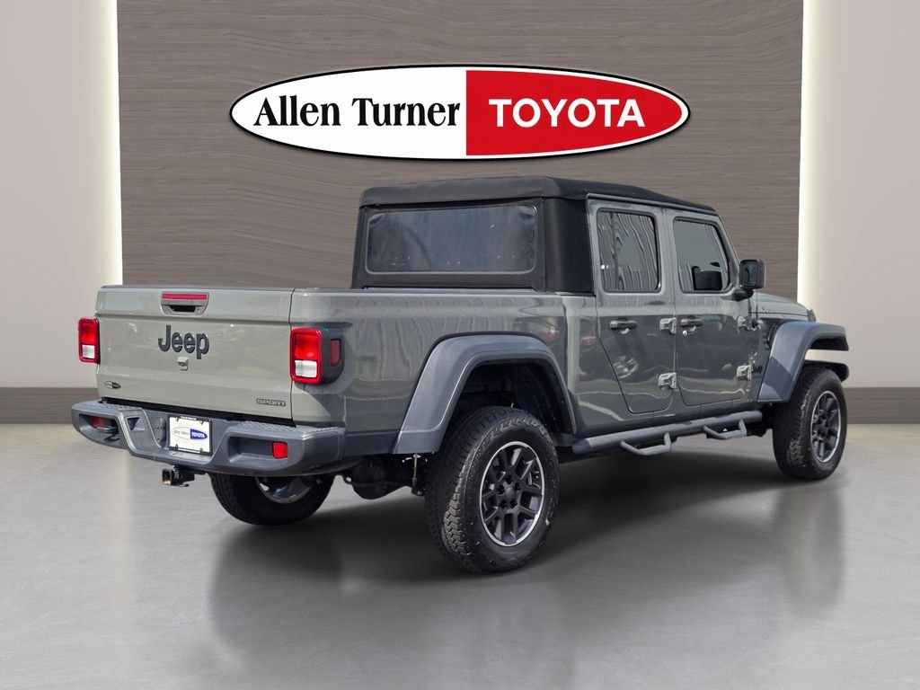 Used 2020 Gray Jeep Sport image 6