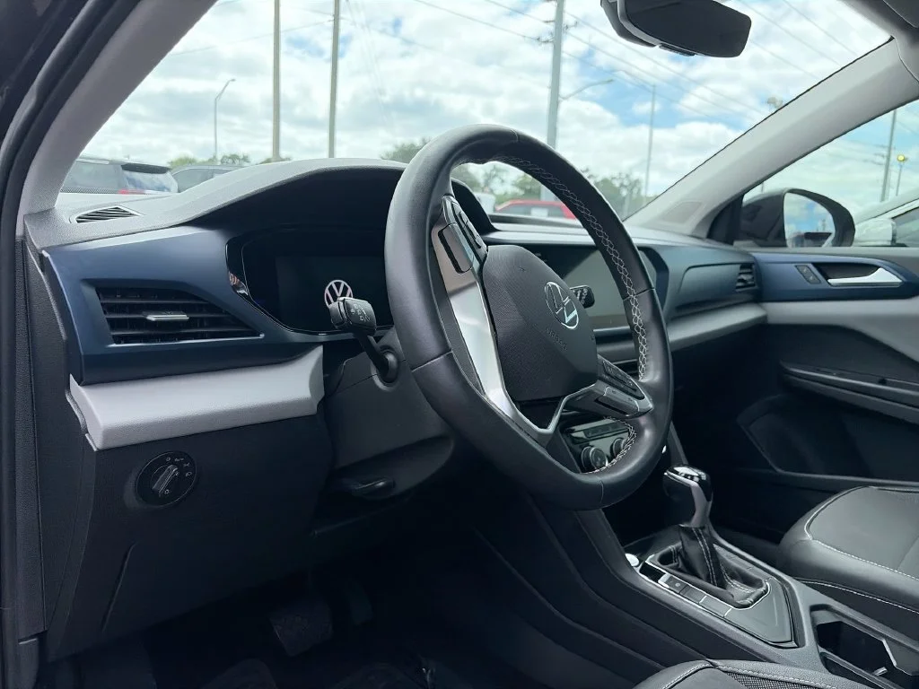 2023 Volkswagen Taos SE - Photo 16