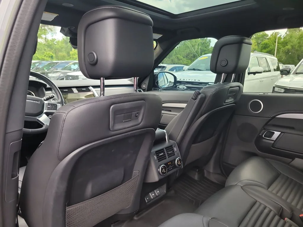 Used 2023 Gray Land Rover S R-Dynamic image 12