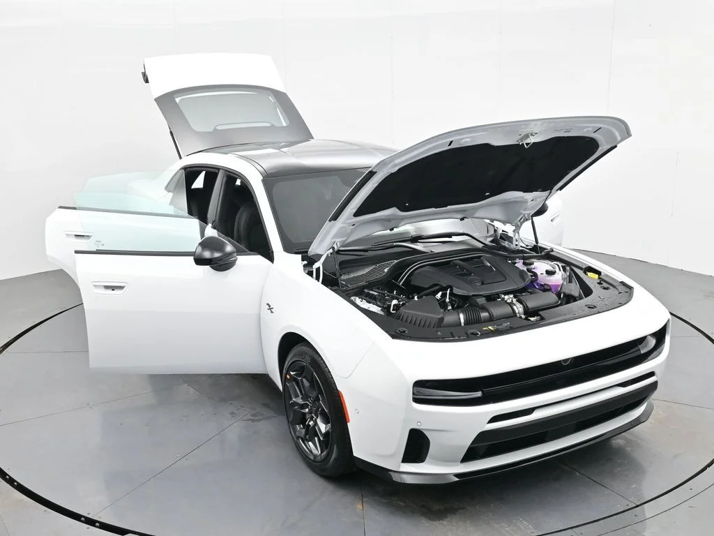 New 2026 White Knuckle Exterior Paint Dodge R/T image 44