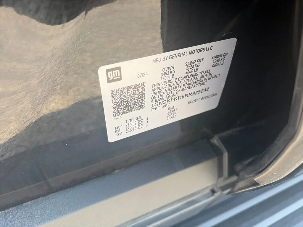 Used 2024 Black Chevrolet Premier image 37