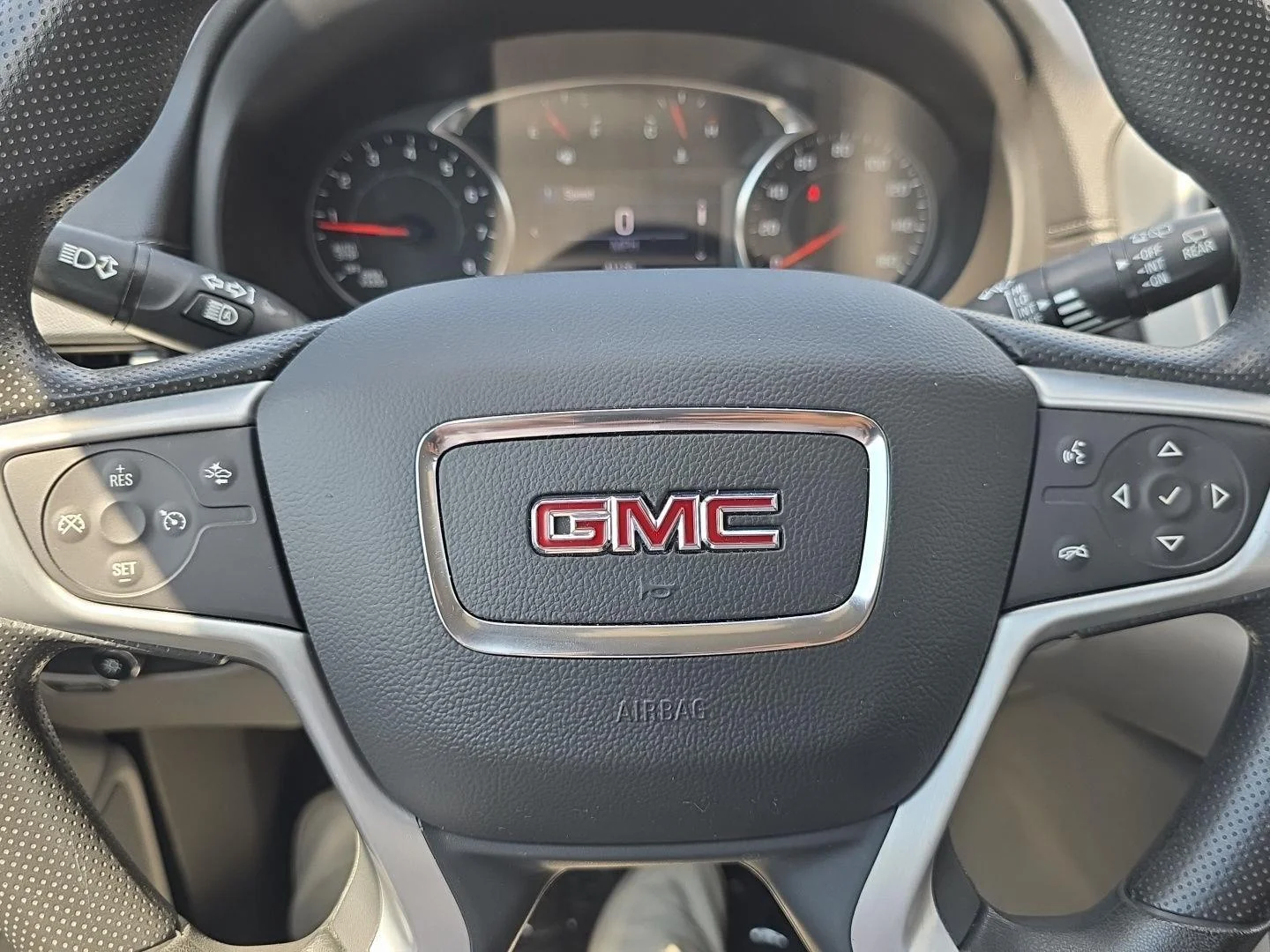 Used 2024 Ebony Twilight Metallic GMC SLE image 12