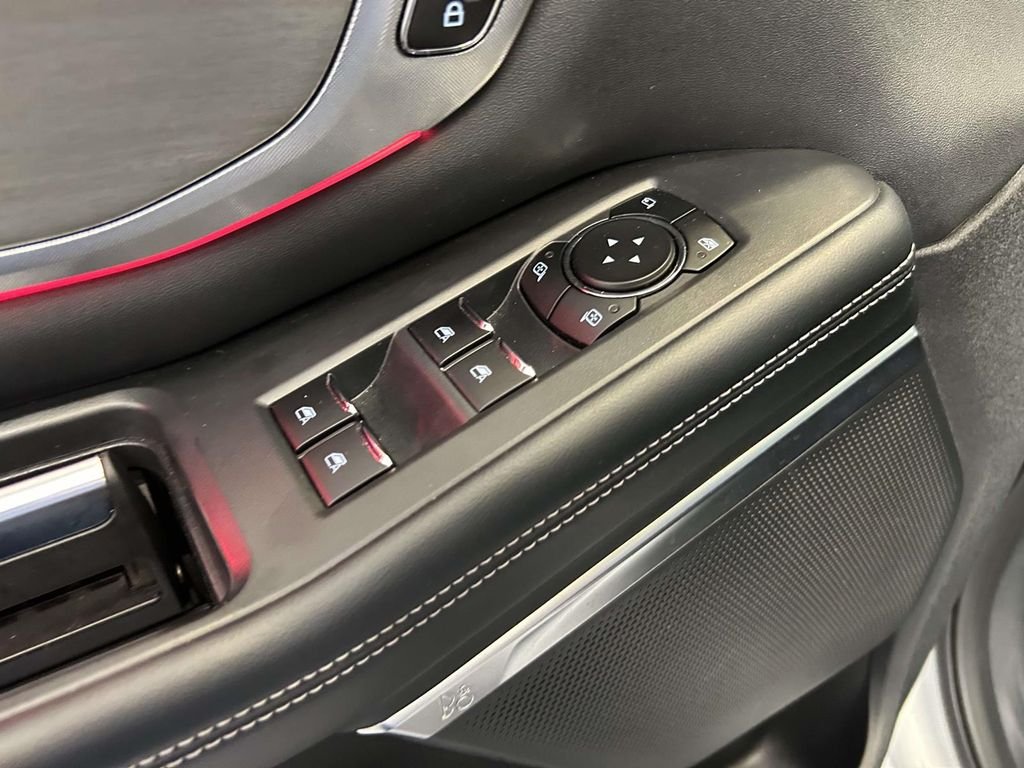 Used 2025 White Ford Platinum image 19