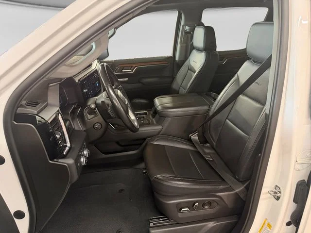 Used 2023 White GMC Denali image 12