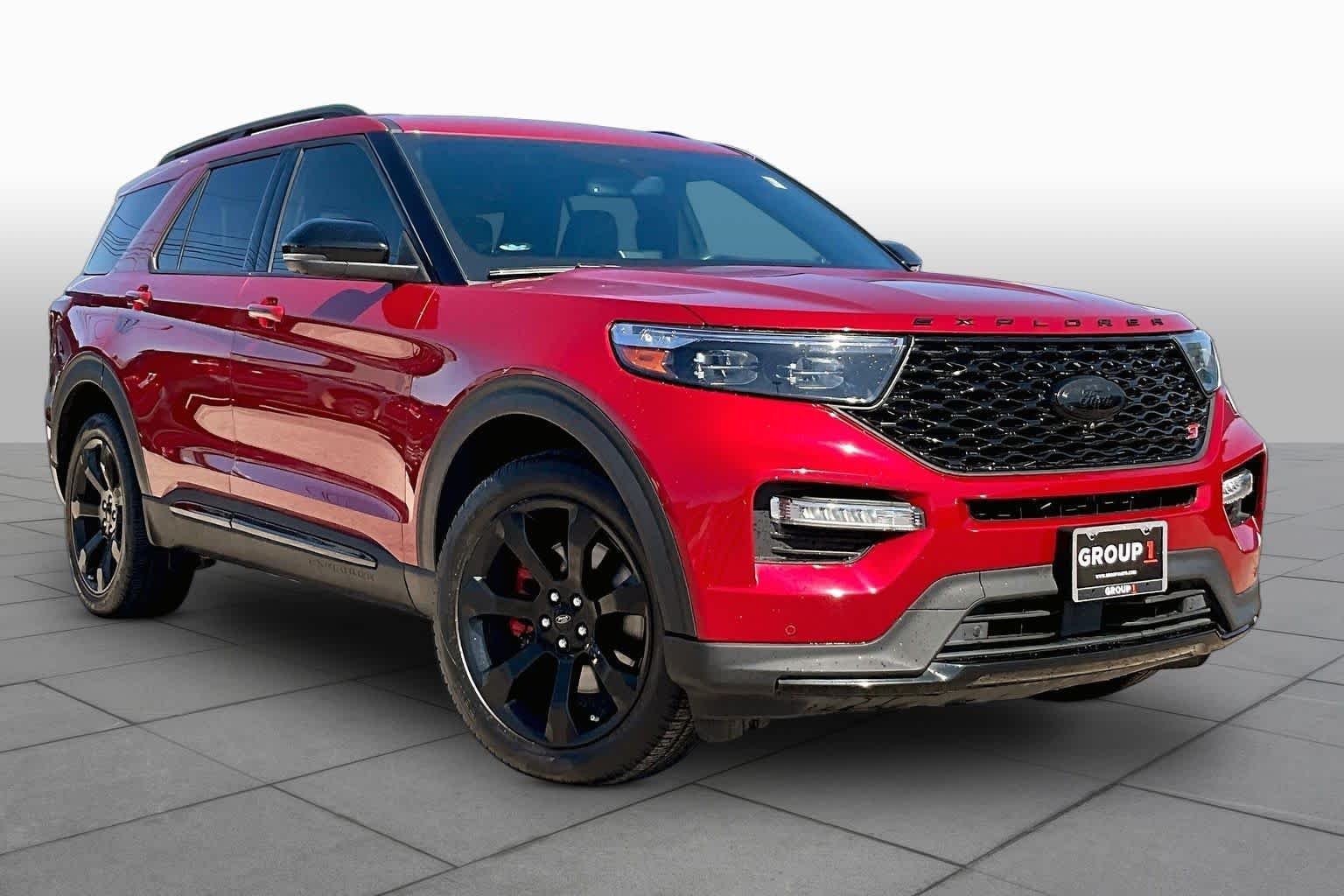 Used 2022 Rapid Red Metallic Tinted Clearcoat Ford ST image 3