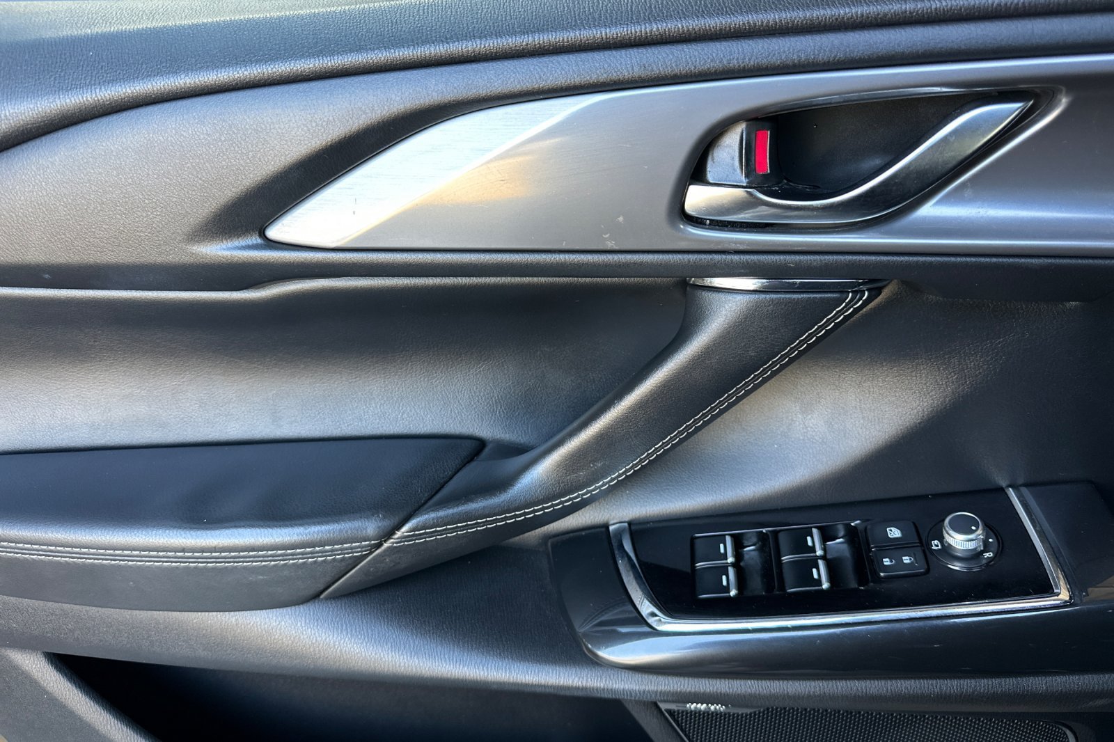 Used 2021 Blue Mazda Grand Touring image 12
