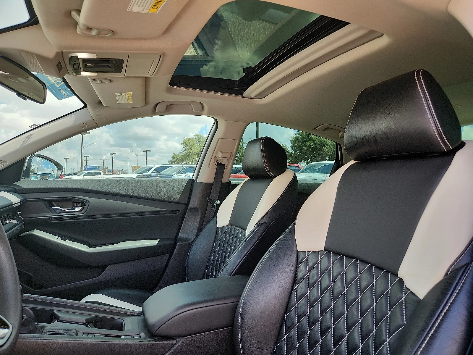 Certified Used 2023  Honda EX image 12