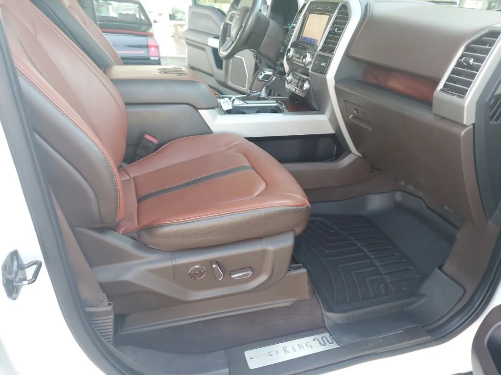 Used 2020 White Ford King Ranch image 41