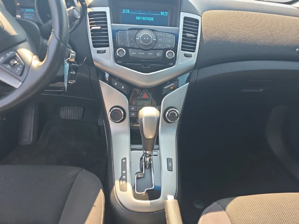 Used 2014 Blue Ray Metallic Chevrolet 1LT image 10