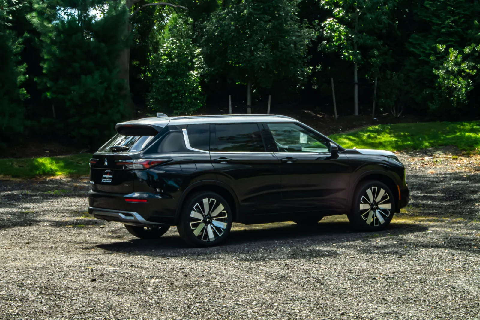 2025 Mitsubishi Outlander SEL Platinum Edition - Photo 9