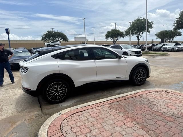 Used 2024 White Ford Premium image 10