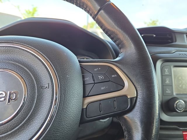 Used 2017 Red Jeep Latitude image 19