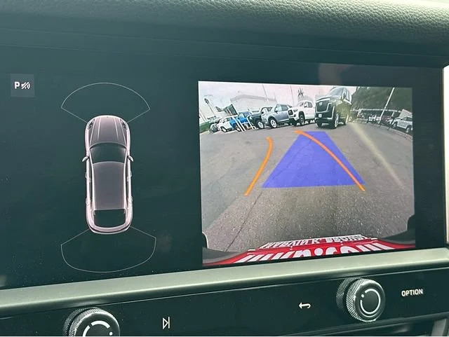 2023 Porsche Macan T - Photo 24