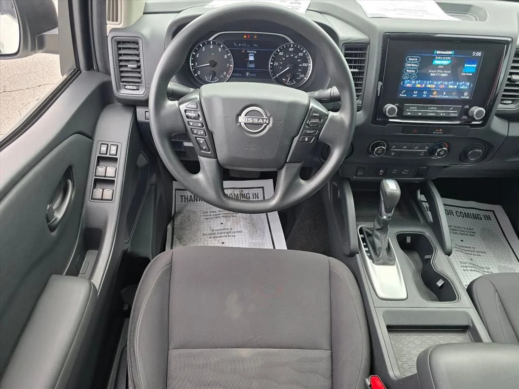 Used 2022 White Nissan S image 3