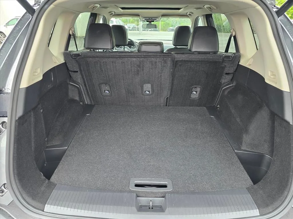 Used 2023 Gray Nissan SV image 26