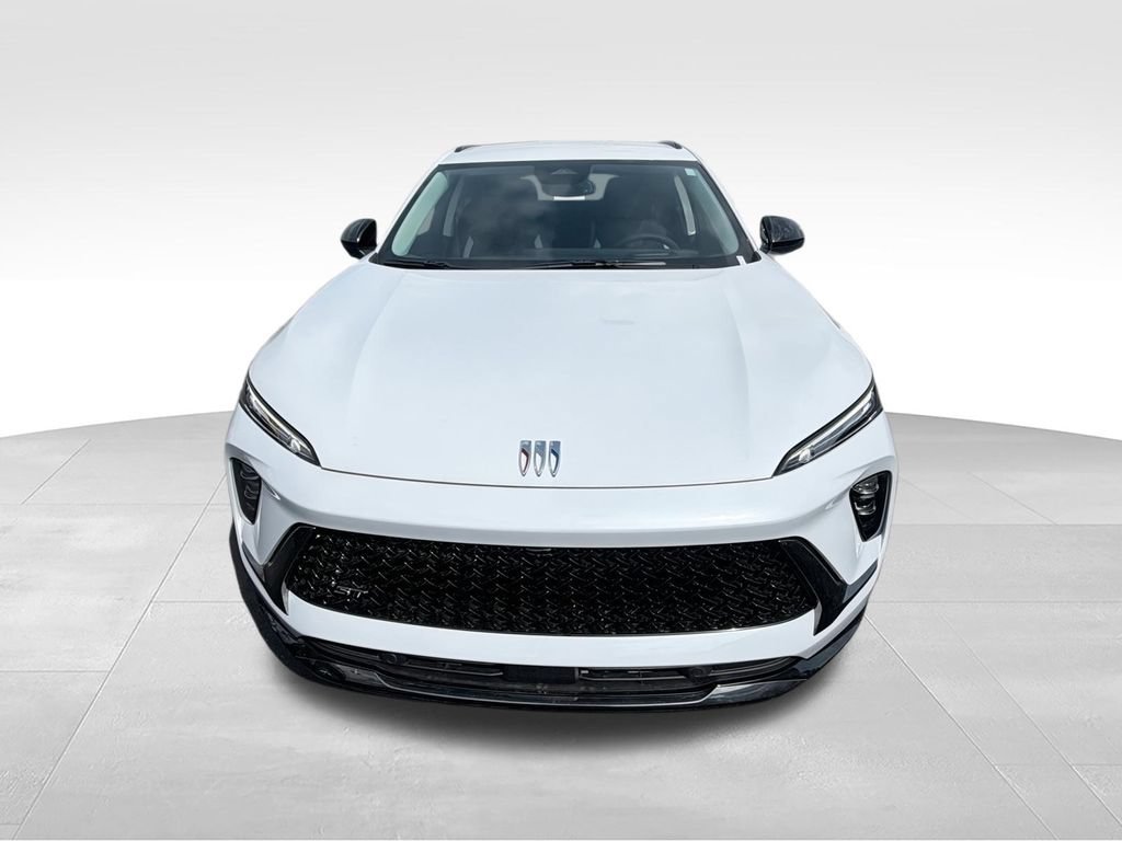 New 2026 Iridescent White Tricoat Buick Sport Touring image 3