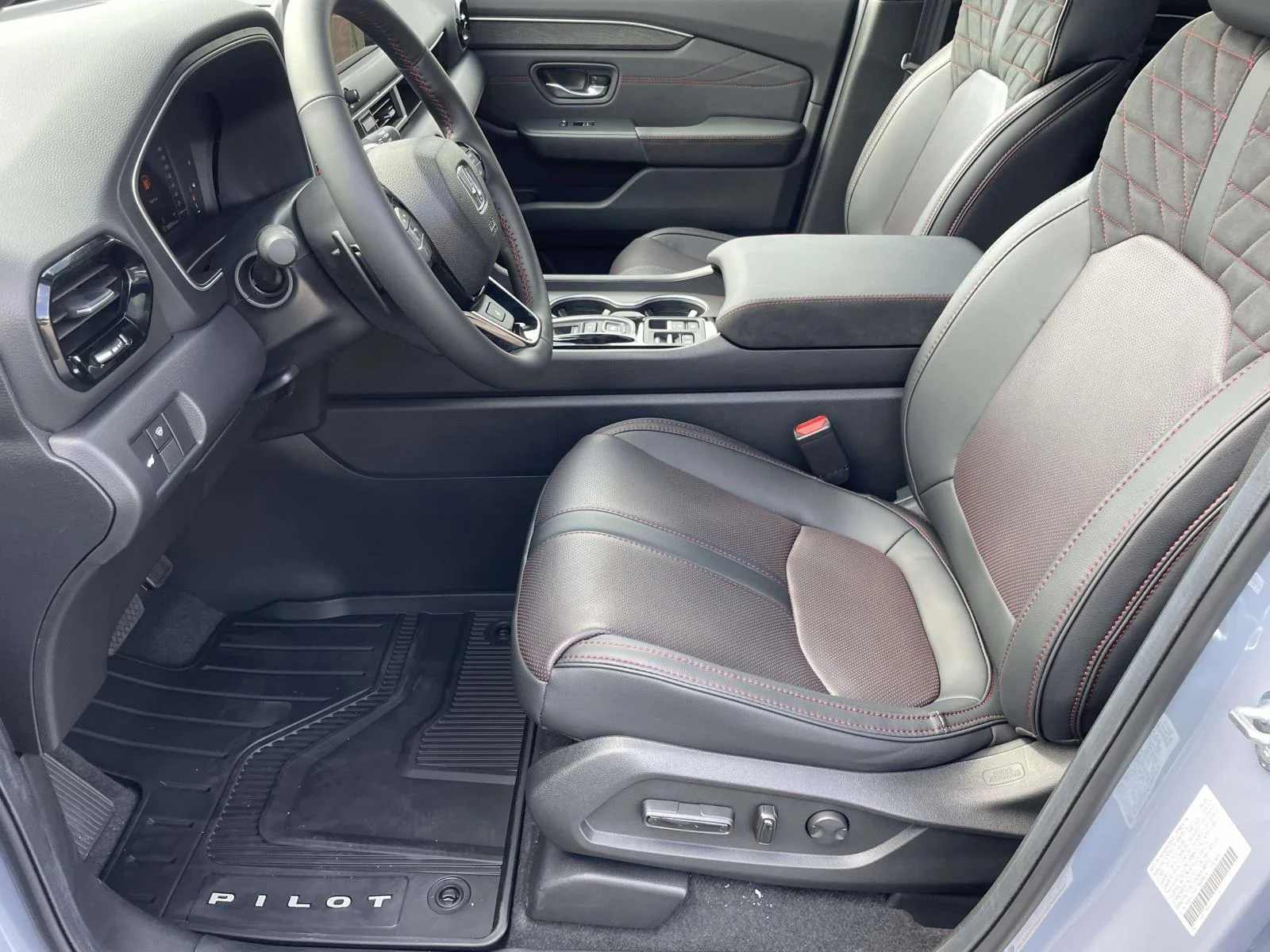 New 2026 Sonic Gray Pearl Honda BLACK EDITION AWD image 7