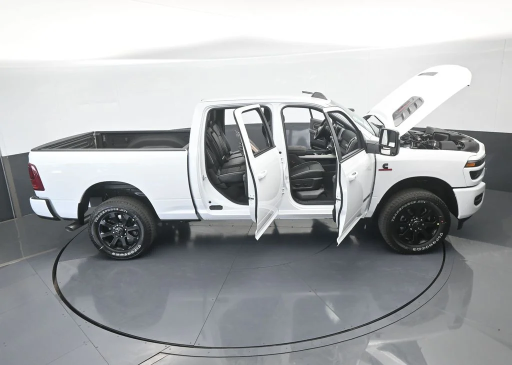 New 2026 Bright White Clear-Coat Exterior Paint RAM Laramie image 68