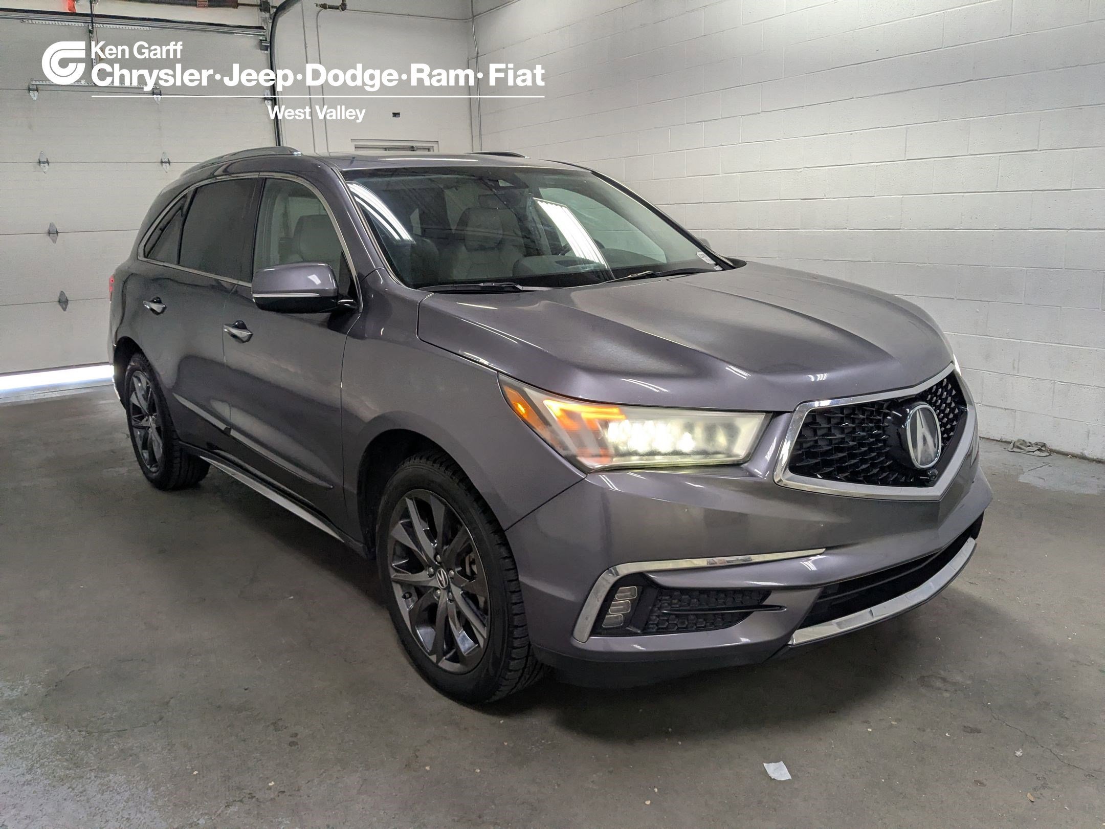 2018 Acura MDX SH-AWD w/Advance Package's photo