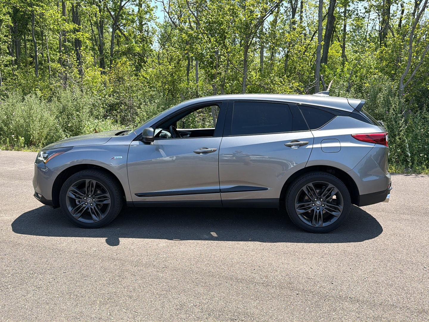 Used 2023 Liquid Carbon Metallic Acura SH-AWD w/A-SPEC image 11