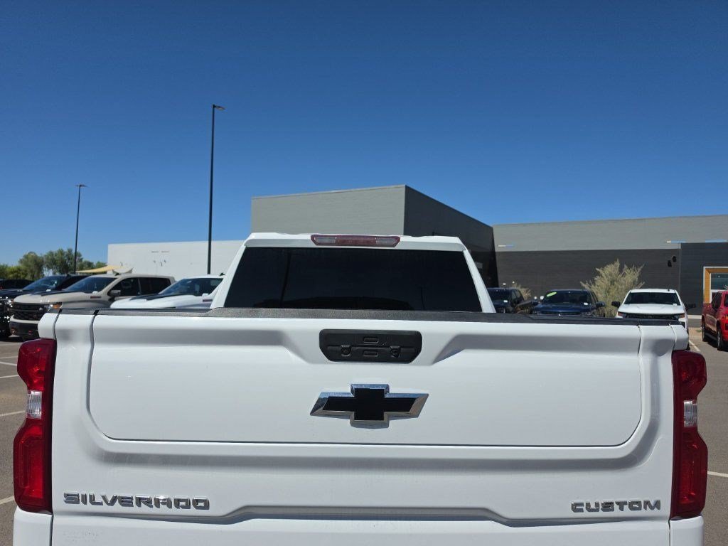 Used 2022 Summit White Chevrolet Custom Trail Boss image 4